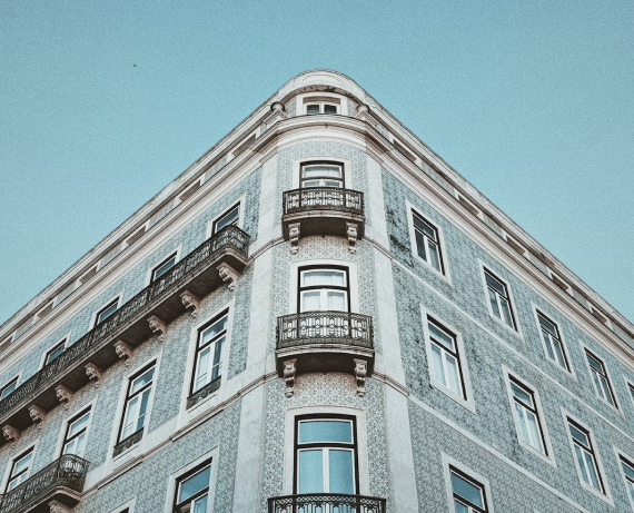 Lisbon-building